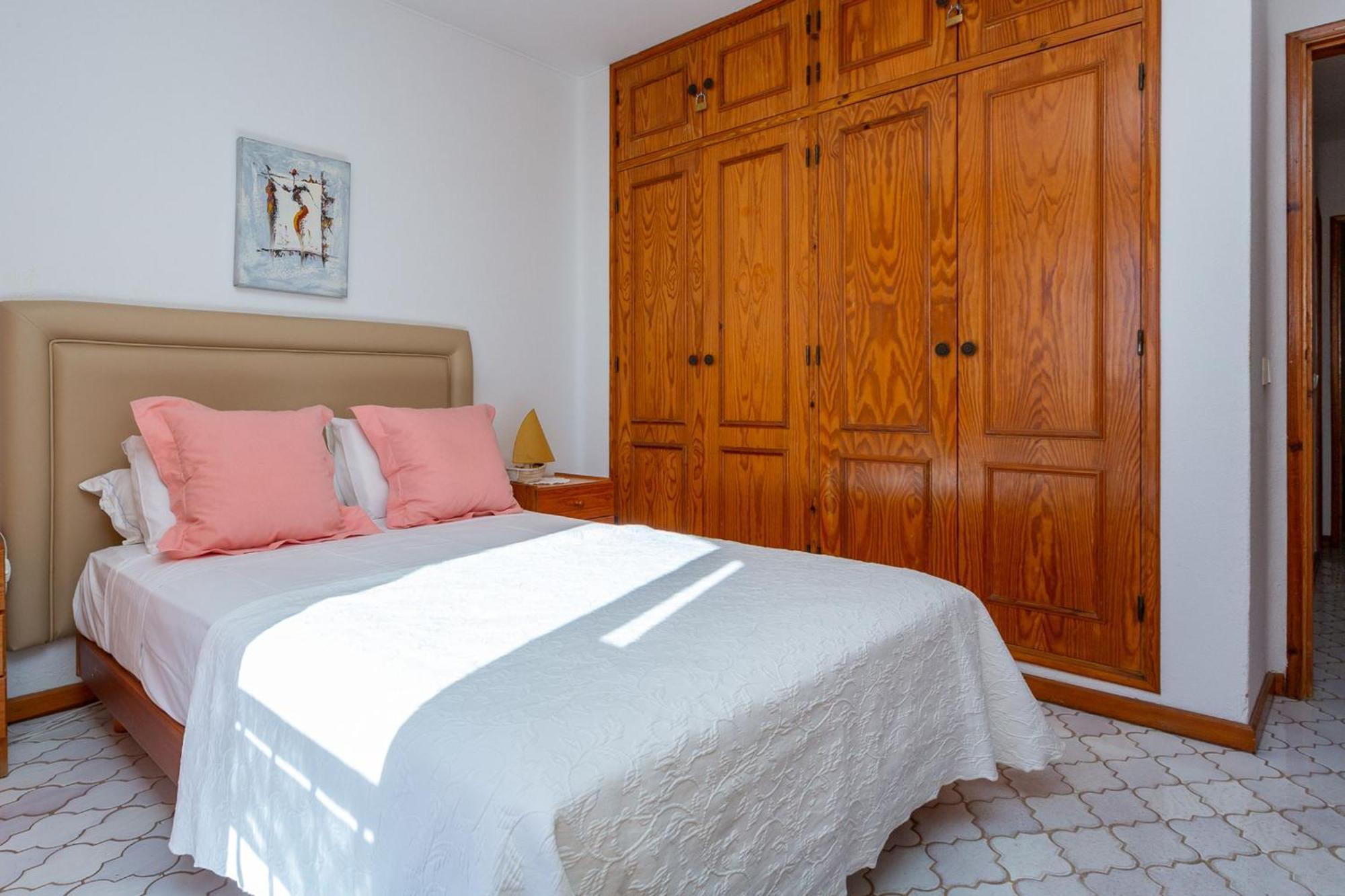 Typical T2 In Albufeira W/ Balcony By Lovelystay Luaran gambar
