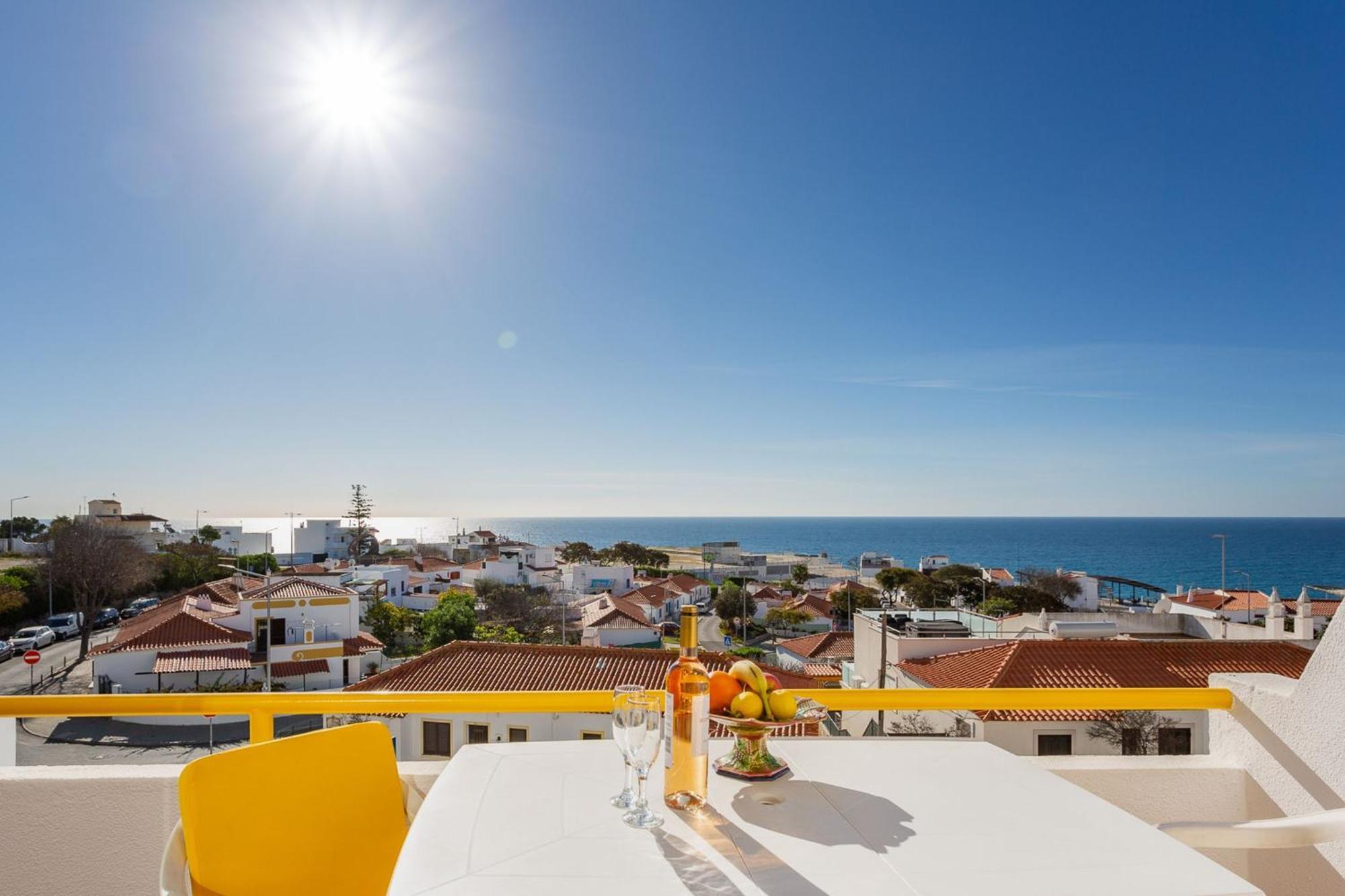 Typical T2 In Albufeira W/ Balcony By Lovelystay Luaran gambar