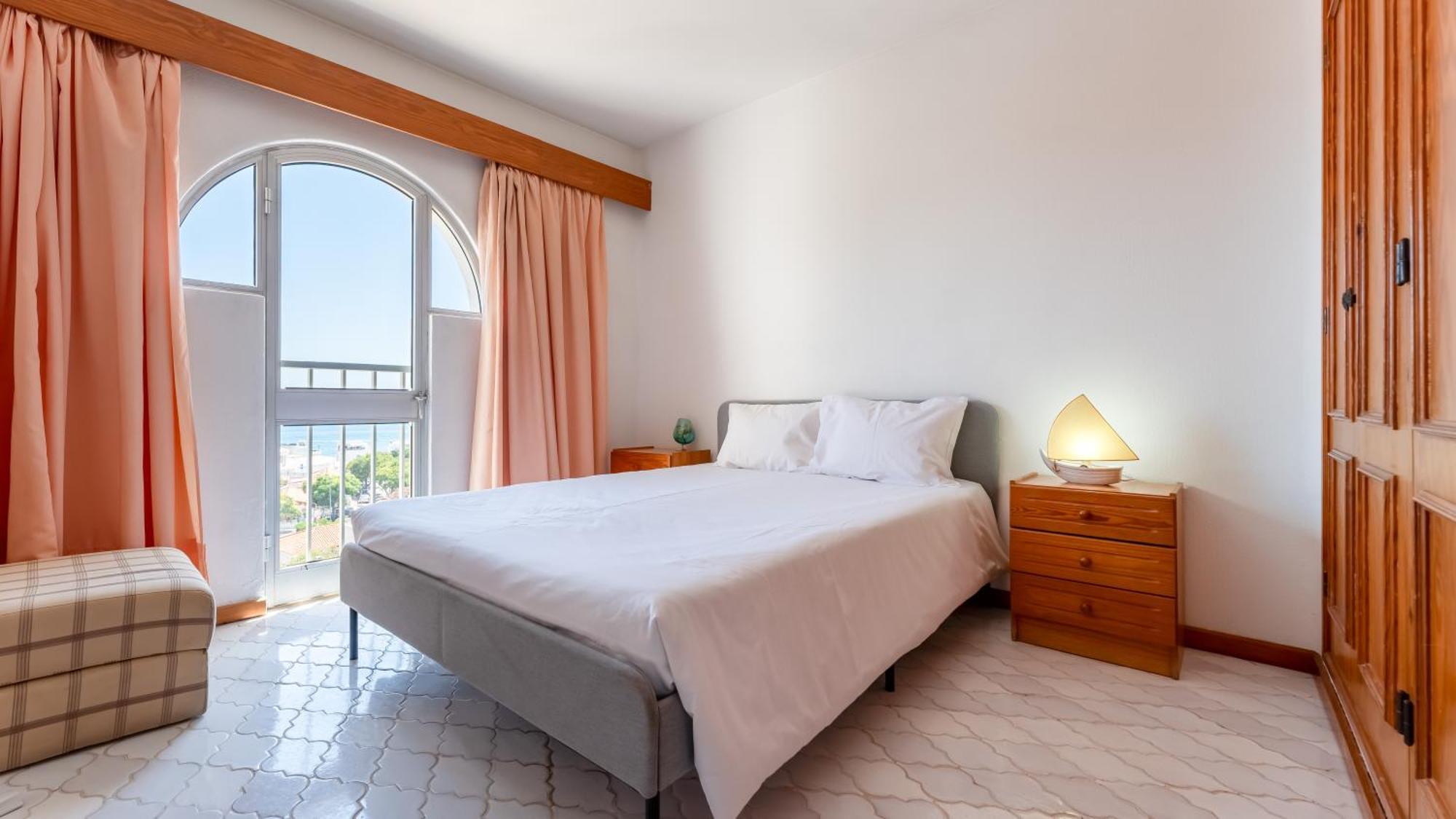 Typical T2 In Albufeira W/ Balcony By Lovelystay Luaran gambar